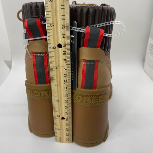 Sorel boots Size 6 - Picture 7 of 12